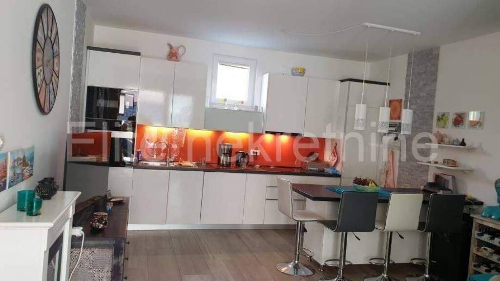 Wohnung zum Kauf 410.000 € 2 Zimmer 70 m² Center