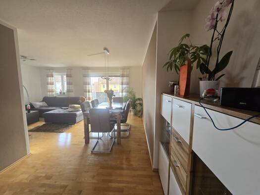 Wohnung zur Miete 910 € 3 Zimmer 86 m² Geschoss 1/2 frei ab 01.05.2026 Mintraching 93098