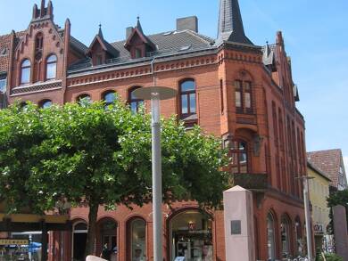 Wohnung zur Miete 365 € 3 Zimmer 60,7 m² 2. Geschoss frei ab sofort Haarmannplatz 2 Holzminden Holzminden 37603