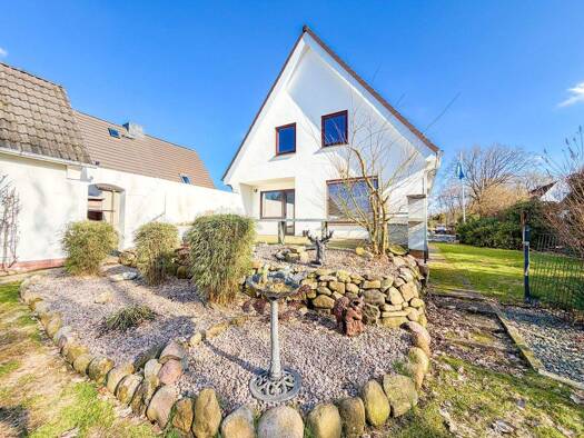 Einfamilienhaus zum Kauf 379.000 € 4 Zimmer 104 m² 647 m² Grundstück Heist 25492