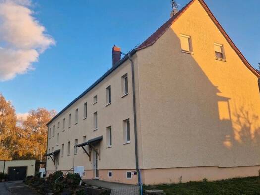 Wohnung zur Miete 310 € 2 Zimmer 48 m² Geschoss 1/3 frei ab sofort Narsdorf 04657