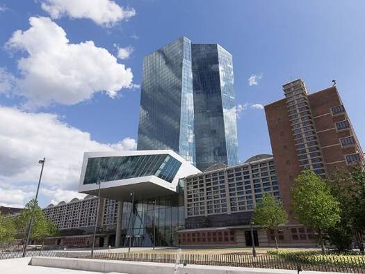 Wohnung zur Miete 2.195 € 4 Zimmer 120 m² 5. Geschoss Sonnemannstr. 81 Ostend Frankfurt am Main 60314