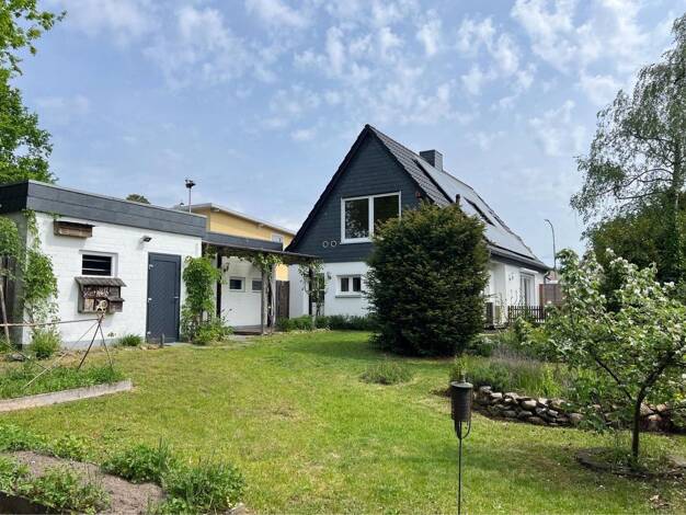 Einfamilienhaus zum Kauf provisionsfrei 385.000 € 4 Zimmer 114 m² 945 m² Grundstück Westerweg 2 Gifhorn Gifhorn 38518