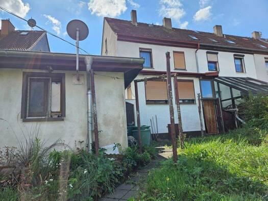 Reihenendhaus zum Kauf 59.500 € 4 Zimmer 97 m² 310 m² Grundstück Lutherstadt Eisleben 06295