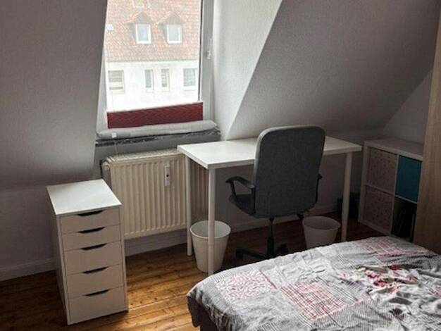 WG-Zimmer zur Miete auf Zeit 330 € 41,4 m² 2. Geschoss frei ab 15.10.2026 Ravensbrink 9 A Schölerberg Osnabrück 49082