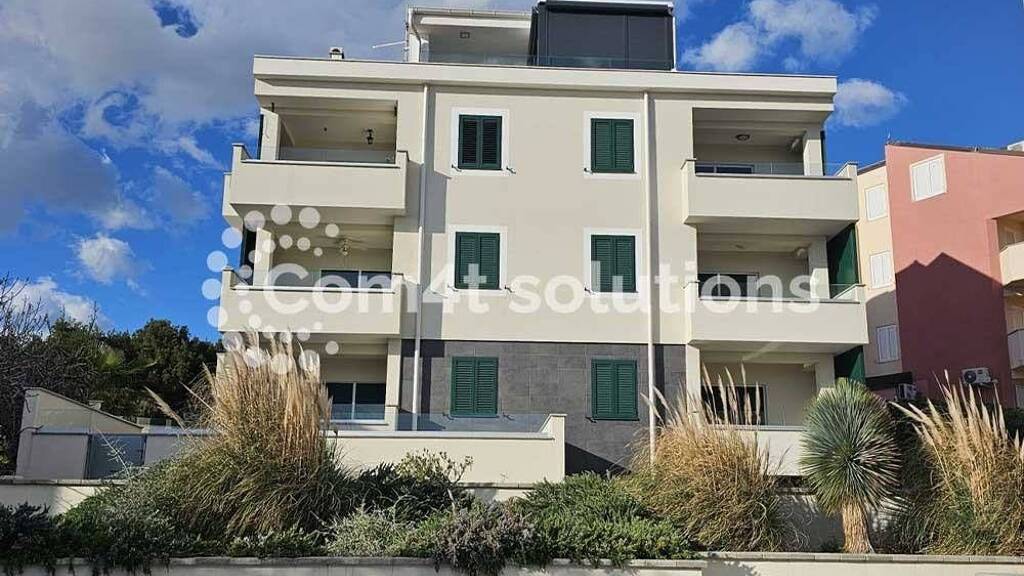 Wohnung zum Kauf 160.000 € 2 Zimmer 43 m² 2. Geschoss Novalja