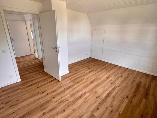 Wohnung zur Miete 850 € 2 Zimmer 70 m² Geschoss 1/2 frei ab sofort Breitenau Guxhagen 34302