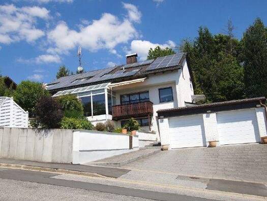 Mehrfamilienhaus zum Kauf 498.000 € 7 Zimmer 260 m² 1.051 m² Grundstück Bogen 94327