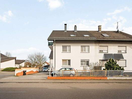 Mehrfamilienhaus zum Kauf als Kapitalanlage geeignet 479.000 € 6 Zimmer 144,6 m² 666 m² Grundstück Spöck Stutensee 76297
