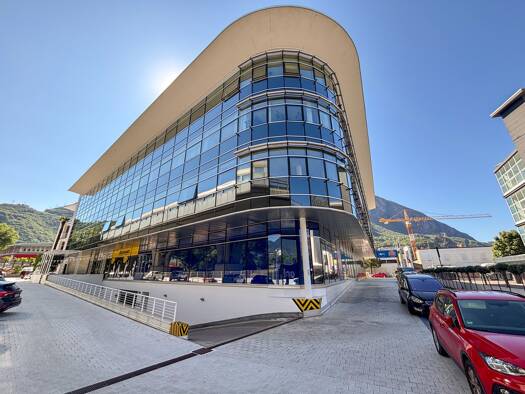 Büro zur Miete 2.600 € Galileo Galilei Straße 2 Bozen 39100