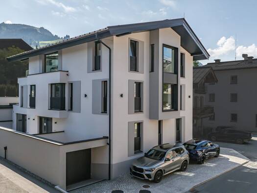 Villa zum Kauf - Erstbezug 8 Zimmer 383,1 m² 336 m² Grundstück Kitzbühel 6370