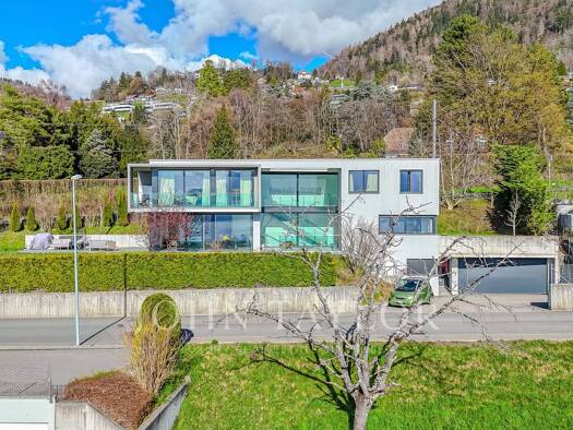 Villa zum Kauf 2.700.000 CHF 6,5 Zimmer 233 m² 1.026 m² Grundstück Brent 1817