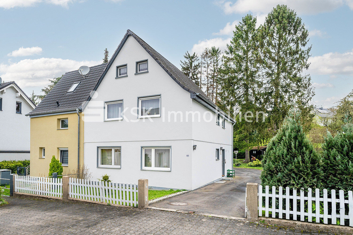 Mehrfamilienhaus zum Kauf 479.000 € 6 Zimmer 120 m²<br/>Wohnfläche 787 m²<br/>Grundstück Sand Bergisch Gladbach 51465