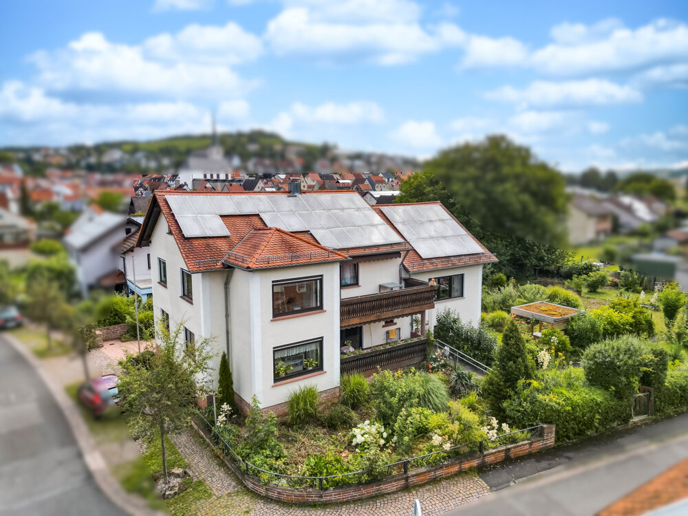 Einfamilienhaus zum Kauf 429.000 € 9 Zimmer 225 m²<br/>Wohnfläche 800 m²<br/>Grundstück Erlenbach Erlenbach bei Marktheidenfeld 97837