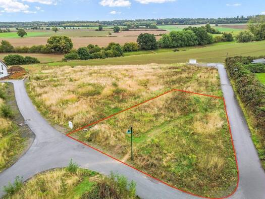 Grundstück zum Kauf 47.000 € 711 m² Grundstück frei ab sofort Boffzen 37691