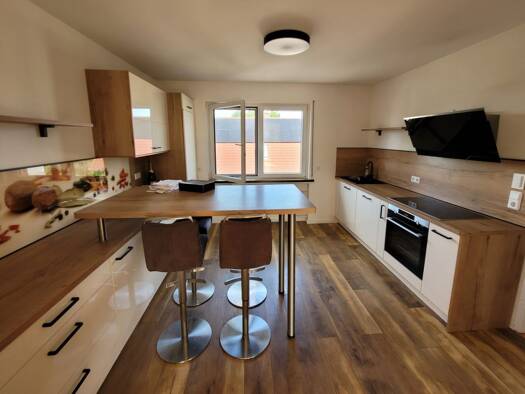 Wohnung zur Miete 1.350 € 4,5 Zimmer 134 m² Geschoss 2/3 frei ab sofort Am Schäferstein 8 Elliehausen Göttingen 37079