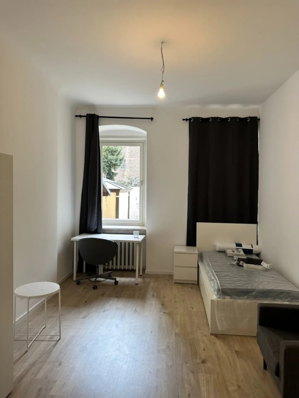 Wohnung zur Miete Wohnen auf Zeit 850 € 1 Zimmer 17 m²<br/>Wohnfläche 02.10.2024<br/>Verfügbarkeit Konstanzer Straße Wilmersdorf Berlin 10707