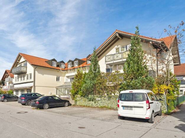 Gewerbeobjekt zum Kauf als Kapitalanlage geeignet 2.650.000 € 20 Zimmer 1.382 m² 926 m² Grundstück Traunreut Traunreut 83301