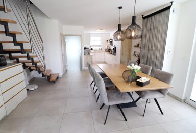 Doppelhaushälfte zum Kauf 479.000 € 5 Zimmer 140 m² 304 m² Grundstück Dottingen Münsingen / Dottingen 72525