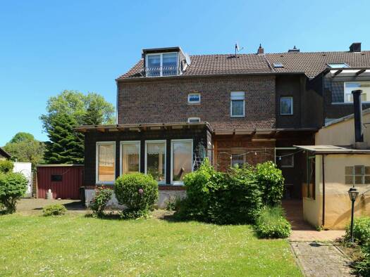 Doppelhaushälfte zum Kauf 240.000 € 7 Zimmer 178 m² 502 m² Grundstück Butzheim Rommerskirchen 41569