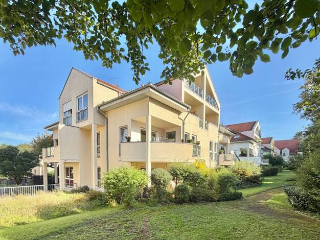 Wohnung zum Kauf 275.000 € 3,5 Zimmer 86,1 m² Geschoss 2/2 Taubenheimer Straße 11 Bühlau/Weißer Hirsch Ortsamtsbereich Loschwitz 01324