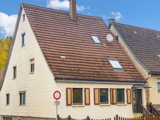 Mehrfamilienhaus zum Kauf 329.000 € 7 Zimmer 172,8 m² 290 m² Grundstück frei ab sofort Haiterbach 72221