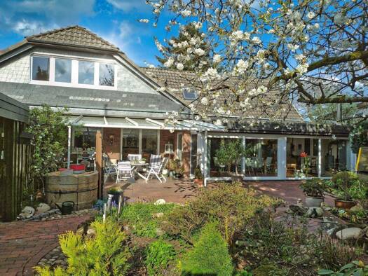 Einfamilienhaus zum Kauf provisionsfrei 495.000 € 11 Zimmer 340 m² 1.199 m² Grundstück frei ab sofort Wiefelstede 26215