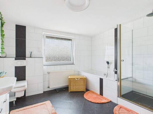 Wohnung zur Miete 1.060 € 2,5 Zimmer 96,3 m² 4. Geschoss frei ab 01.02.2026 Holsterhausen Essen 45147