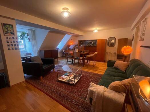 Wohnung zur Miete 803 € 2 Zimmer 74,2 m² 3. Geschoss frei ab 01.04.2026 Weisse-Hahnen-Gasse 1 Innenstadt Regensburg 93047