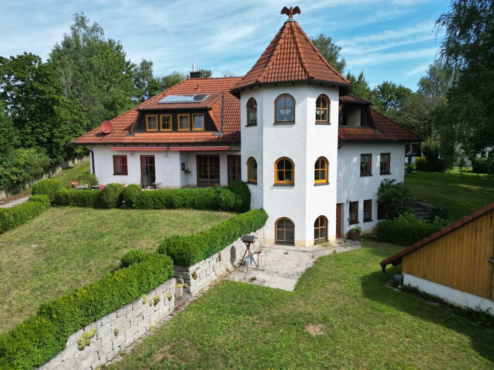 Villa zum Kauf 599.000 € 8 Zimmer 345 m²<br/>Wohnfläche 2.149 m²<br/>Grundstück Mistelgau Mistelgau 95490