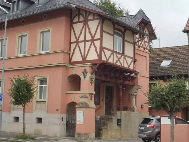 Wohnung zur Miete 1.150 € 5 Zimmer 138 m² 1. Geschoss Bahnhofstraße 18 Neustadt Neustadt an der Aisch 91413