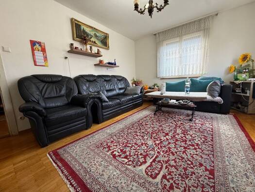 Wohnung zum Kauf 239.000 € 3 Zimmer 103,6 m² Geschoss 1/3 Schwenningen Villingen-Schwenningen 78056