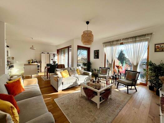 Wohnung zur Miete 1.380 € 3 Zimmer 95 m² Geschoss 1/2 frei ab 15.05.2026 Neubauernstraße Wildau 15745