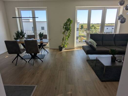 Wohnung zur Miete 1.390 € 3 Zimmer 84 m² Geschoss 2/3 frei ab 15.01.2026 Dünischweg 1 Büchenbach Erlangen 91056