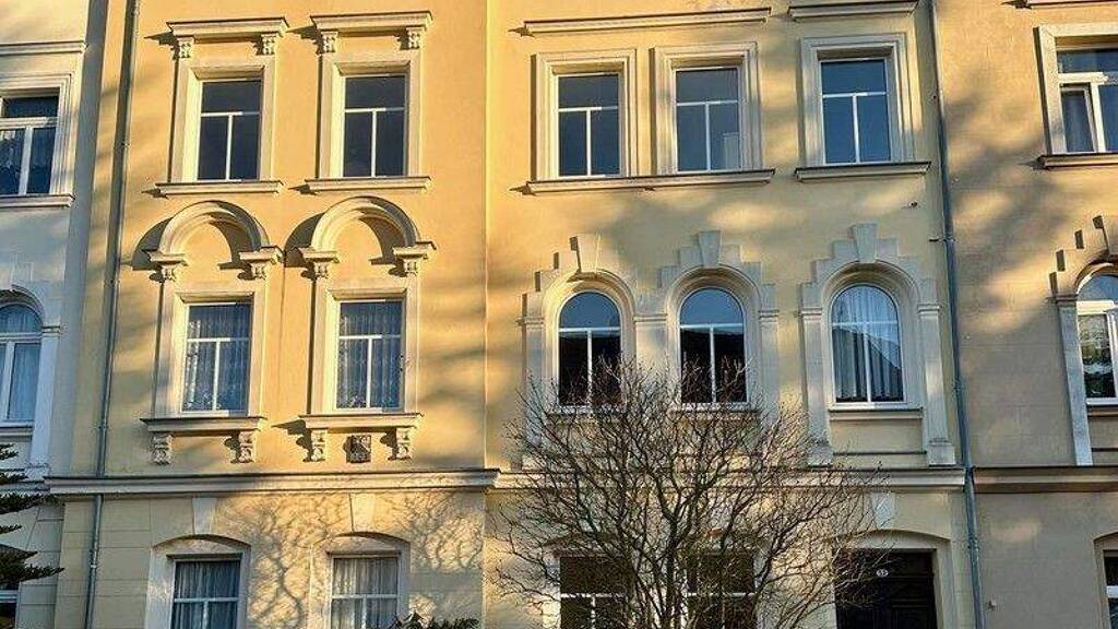 Mehrfamilienhaus zum Kauf provisionsfrei 119.000 € 14 Zimmer 360 m² 480 m² Grundstück Glauchau 08371