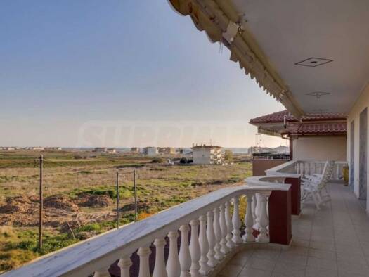 Reihenmittelhaus zum Kauf 250.000 € 135 m² Flogita