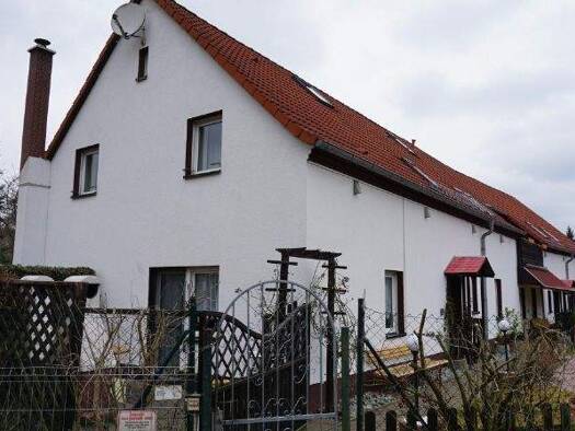 Mehrfamilienhaus zum Kauf provisionsfrei 105.000 € 10 Zimmer 269 m² 590 m² Grundstück Zentendorf Neißeaue 02829