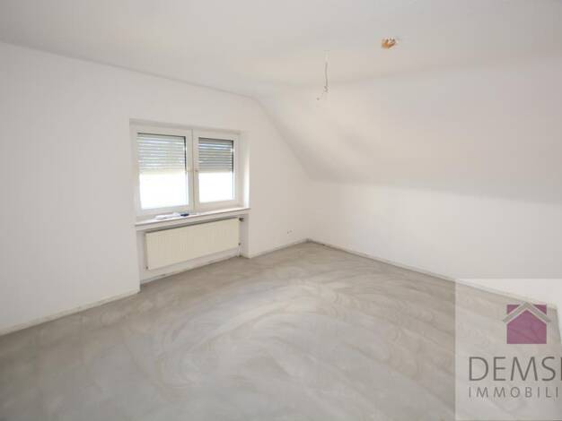 Wohnung zur Miete 890 € 2,5 Zimmer 69 m² Reusrath Langenfeld 40764