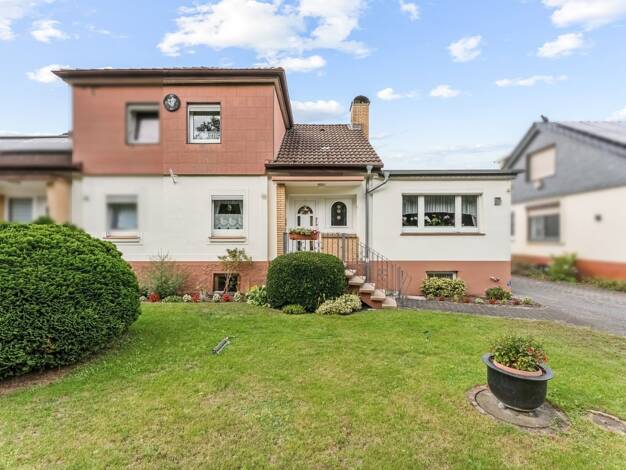 Doppelhaushälfte zum Kauf 240.000 € 8 Zimmer 180 m² 729 m² Grundstück Ovelgönne Hambühren 29313