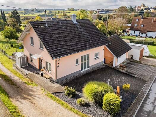 Einfamilienhaus zum Kauf 569.000 € 5 Zimmer 193,9 m² 832 m² Grundstück Worndorf Neuhausen ob Eck / Worndorf 78579