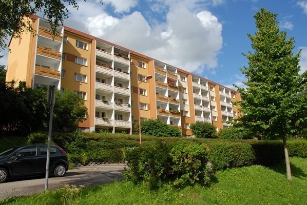 Wohnung zur Miete 325 € 3 Zimmer 60,7 m²<br/>Wohnfläche 5.<br/>Geschoss Fritz-Heckert-Siedlung 50 Hohenstein-Ernstthal Hohenstein-Ernstthal 09337