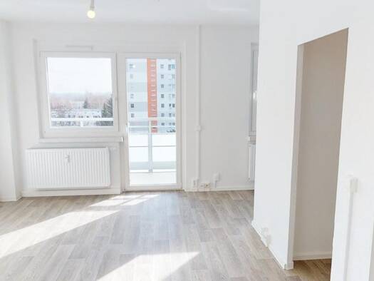 Wohnung zur Miete 291 € 1 Zimmer 35,9 m² 5. Geschoss Wolgograder Allee 204 Hutholz Chemnitz 09123