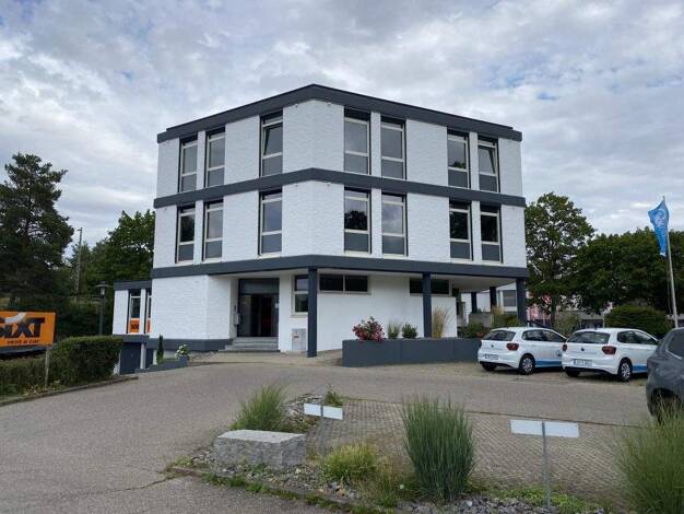 Büro zur Miete 1.500 € 3 Zimmer 152 m² Bürofläche Villingen Villingen-Schwenningen 78048