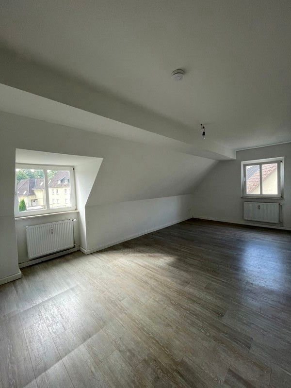 Wohnung zur Miete 390 € 2 Zimmer 48,9 m²<br/>Wohnfläche 06.10.2024<br/>Verfügbarkeit Gitschiner Str. 21 Obereving Dortmund 44339