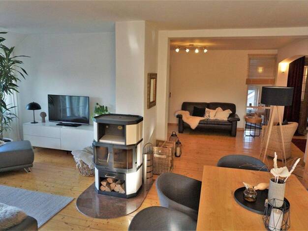 Wohnung zur Miete 1.095 € 4 Zimmer 148 m² 2. Geschoss frei ab 01.04.2026 Rinteln 31737