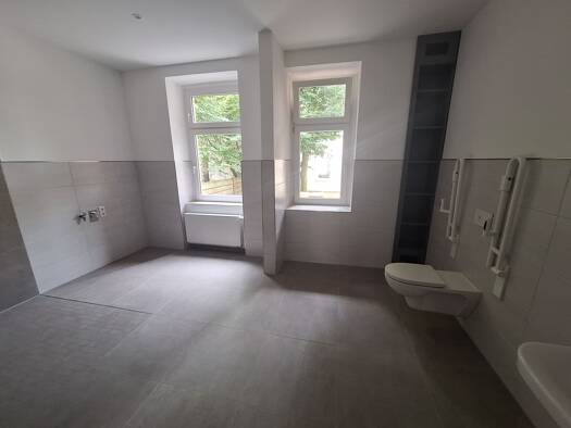 Wohnung zur Miete 1.092 € 2 Zimmer 91 m² EG frei ab sofort Neustadt-Neuschönefeld Mitte 04315