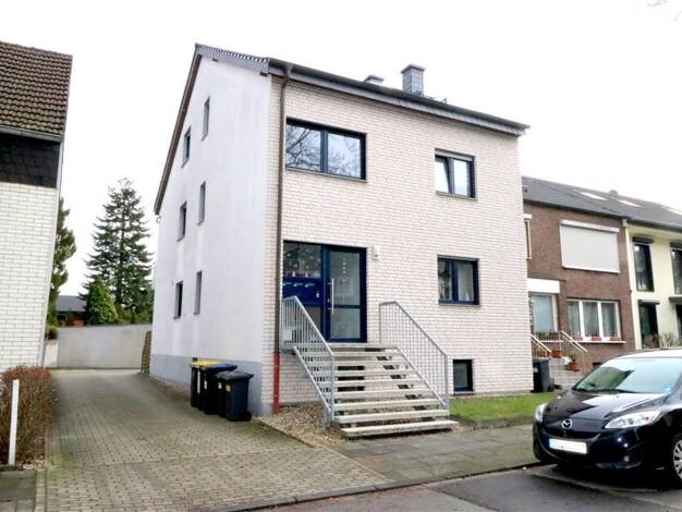 Wohnung zur Miete 685 € 2 Zimmer 68 m² Dachgeschoss, 3. Geschoss frei ab sofort Bennostr. 21 a Neumühl Duisburg 47167
