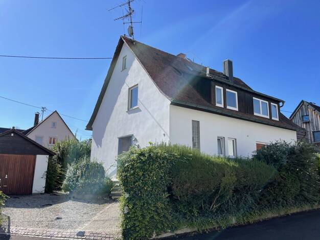 Einfamilienhaus zur Miete 2.000 € 9 Zimmer 180 m² 590 m² Grundstück Erbach Erbach 89155
