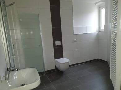 Wohnung zur Miete 795 € 5 Zimmer 120 m² 2. Geschoss frei ab sofort Bahnhofstraße 29 Schönebeck Schönebeck (Elbe) 39218