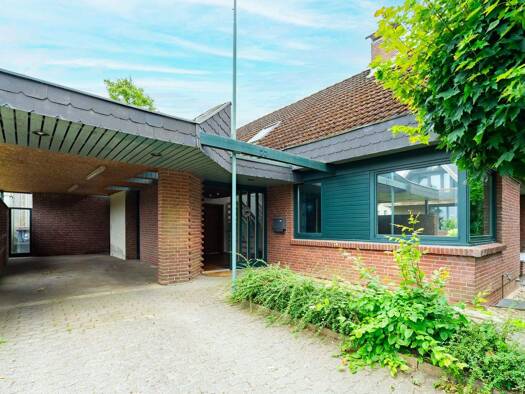 Haus zum Kauf 325.000 € 5 Zimmer 144,9 m² 1.001 m² Grundstück Bergenhusen 24861
